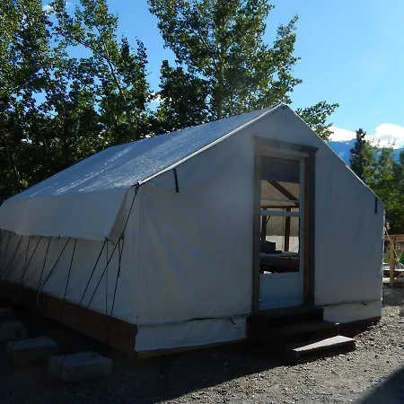 Wanderer'S Inn Backpackers Hostel Haines Junction Exterior photo